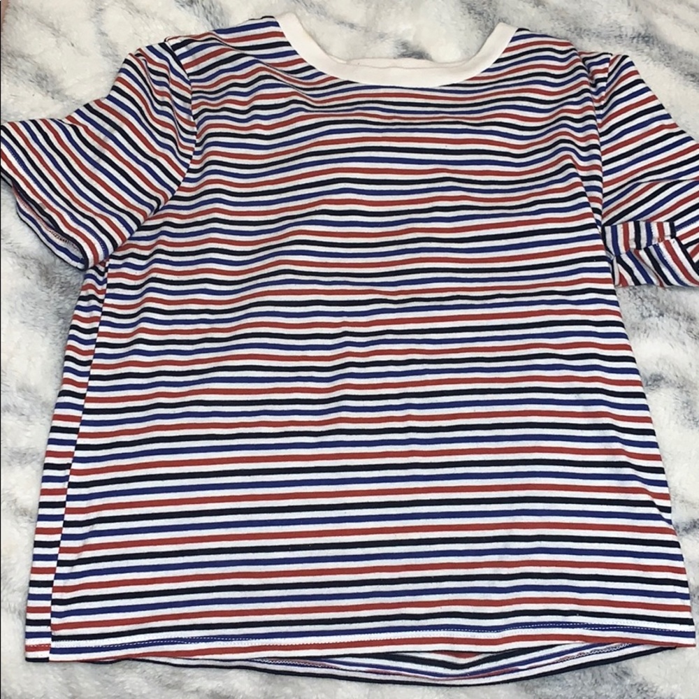 very cute and soft t shirt crop top. with stripes